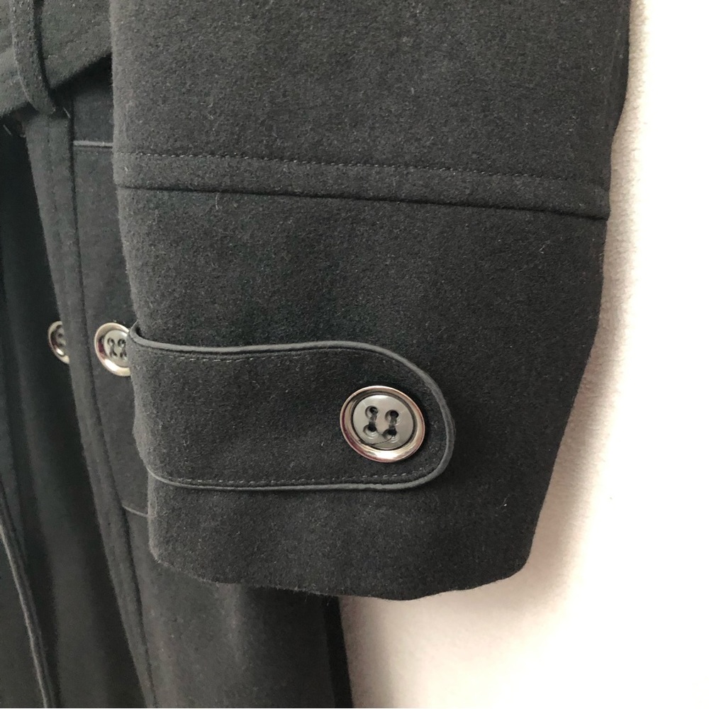 ROZ & ALI | Black Coat - Picture 10 of 13